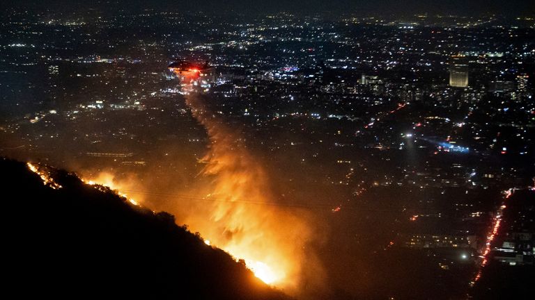 skynews hollywood hills helicopter 6794926